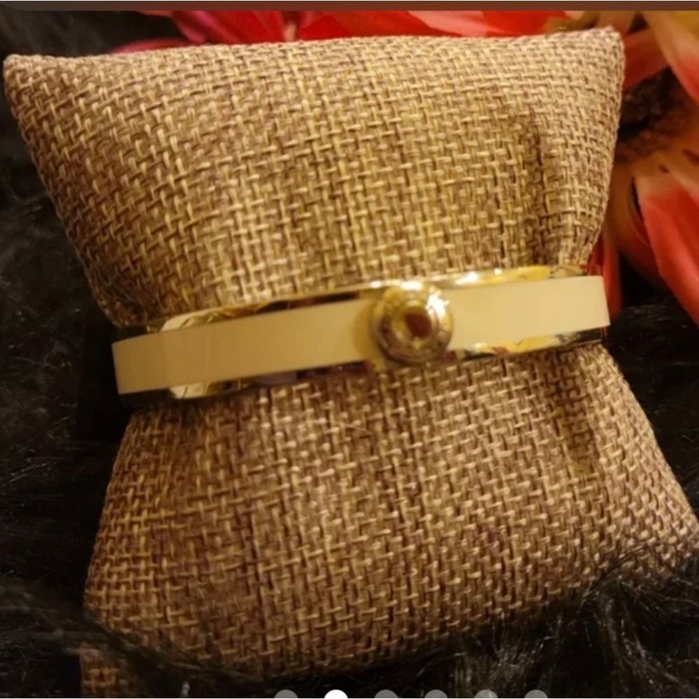COACH SILVER & WHITE BANGLE 🔥🔥🔥